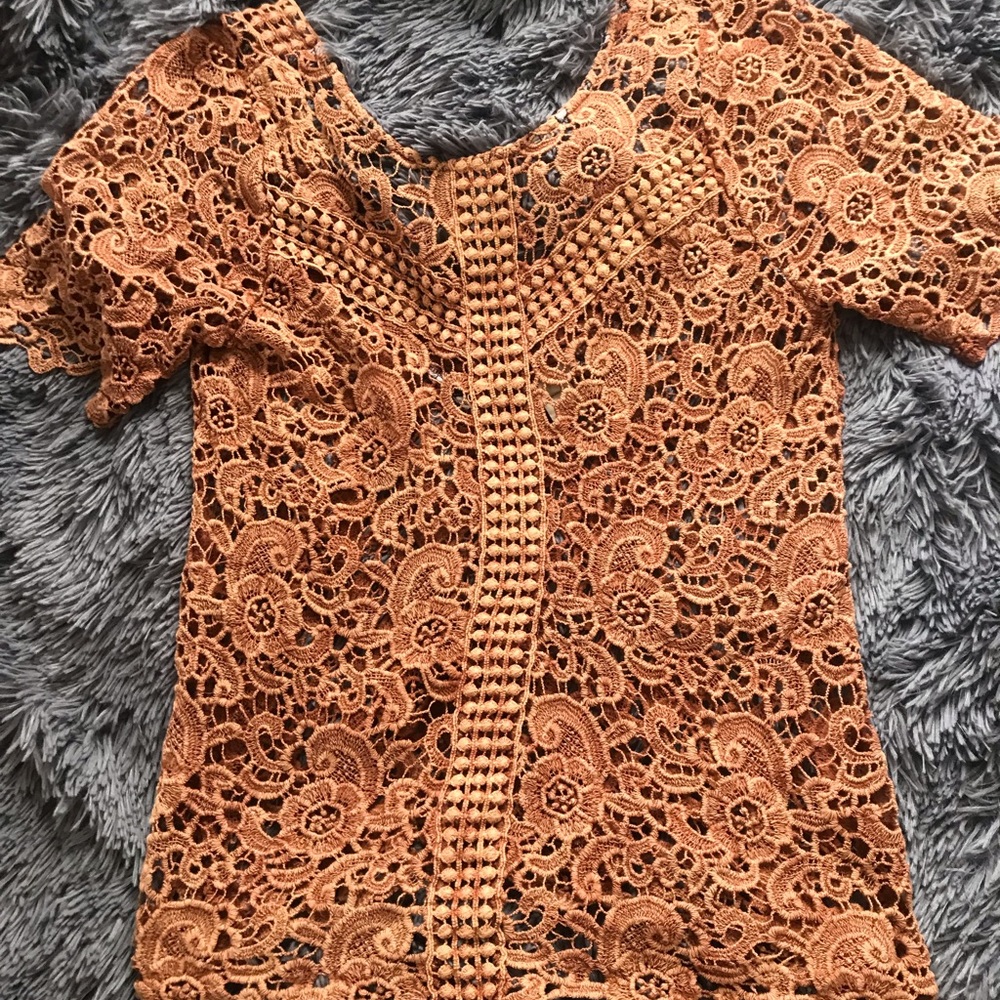 Crocheted short sleeve shirt
